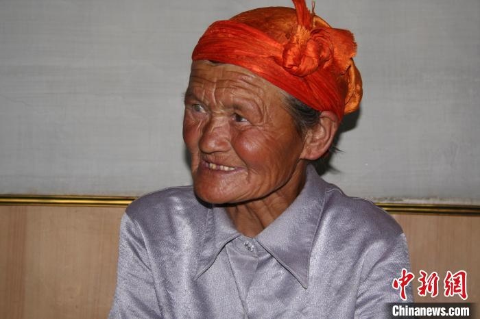 薩仁托婭拍攝的“草原母親”。　薩仁托婭供圖