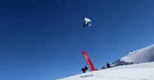 圖片來源：新體育網(wǎng)視頻截圖。