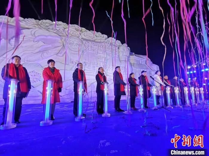 啟動(dòng)儀式現(xiàn)場(chǎng)?！≮w桂華 攝