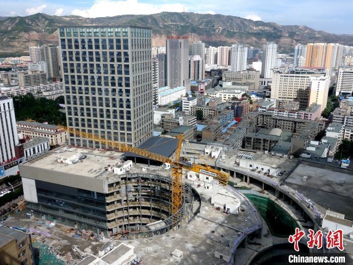 資料圖：城中區(qū)某商品住宅樓。 孫睿 攝