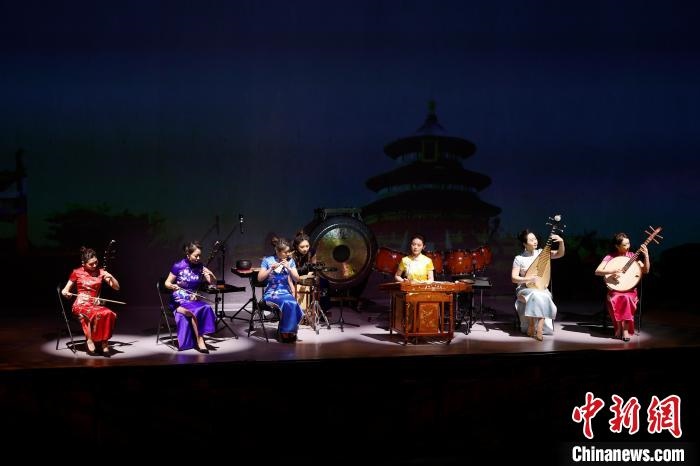 6日，“相約北京”奧林匹克文化節(jié)暨第22屆“相約北京”國(guó)際藝術(shù)節(jié)在京開幕?！?lt;a target='_blank' href='/'>中新社</a>記者 富田 攝