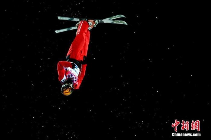 徐夢桃在比賽中。<a target='_blank' href='/'>中新社</a>記者 富田 攝