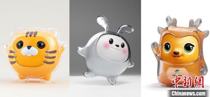 設(shè)計團隊曾嘗試在冰殼之下更換成老虎、兔子或麋鹿等形象。(資料圖) 劉平云供圖