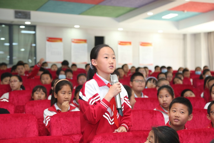 1622821339304127.jpg 4.學(xué)生參與有獎問答互動.JPG