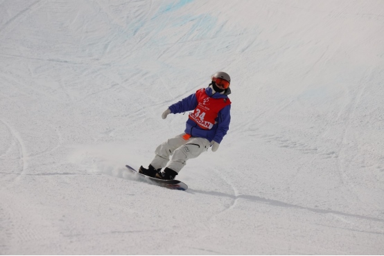 1708081387121797.png “十四冬”單板滑雪U型場(chǎng)地技巧公開組預(yù)賽超燃完賽76.png