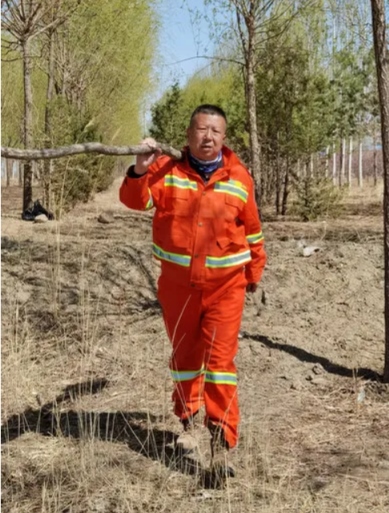 世界地球日，不忘治沙人3389.png