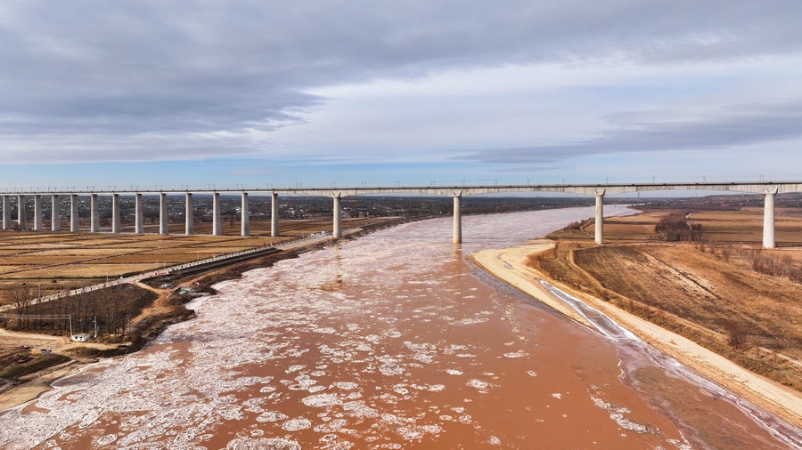 1732848647123634.jpg 流凌7.jpg