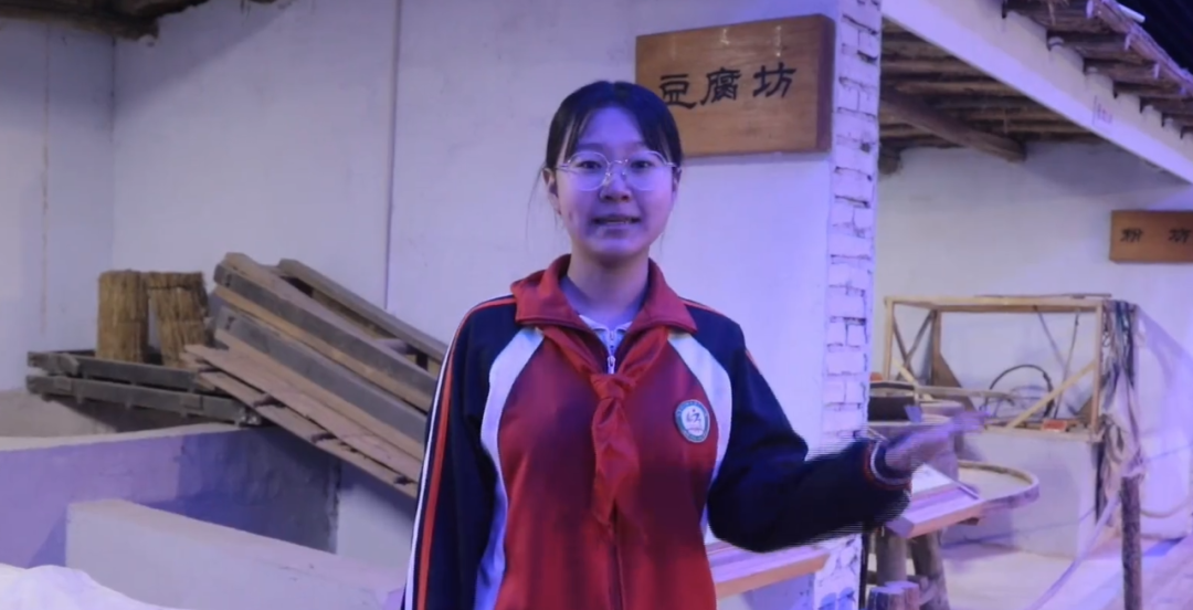 1745772948237621.png 16B23C4DE0EEE51869AD95FF552B192D.png