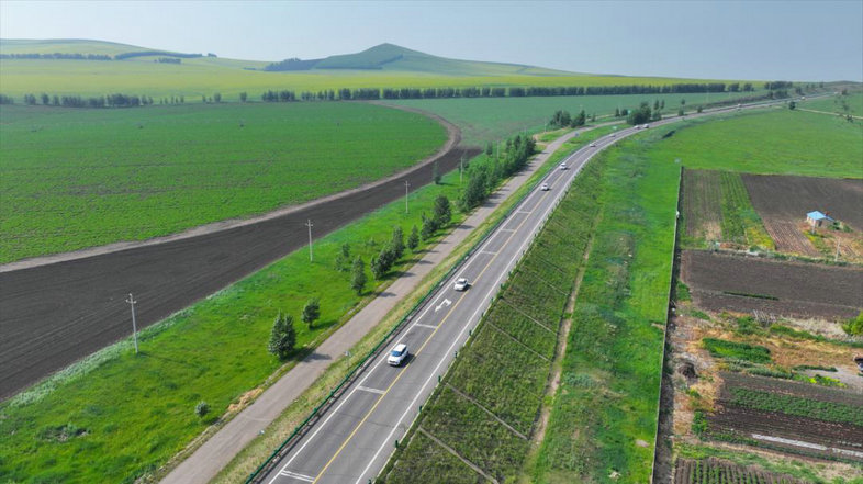 1753240084967053.jpg 呼倫2.jpg