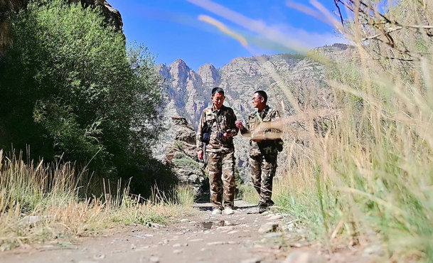 1757918283274930.jpg 護(hù)林4.jpg