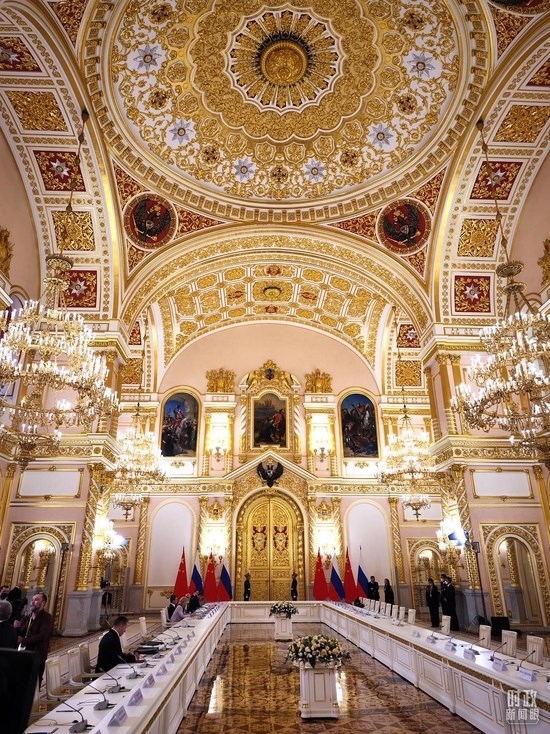 △習(xí)主席和普京總統(tǒng)舉行大范圍會談的會場。（總臺央廣記者潘毅拍攝）