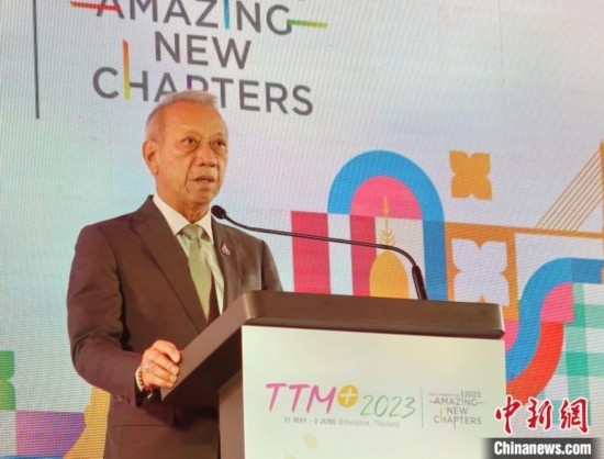 泰國旅游及體育部部長皮帕在開幕式上致辭。 趙婧楠 攝