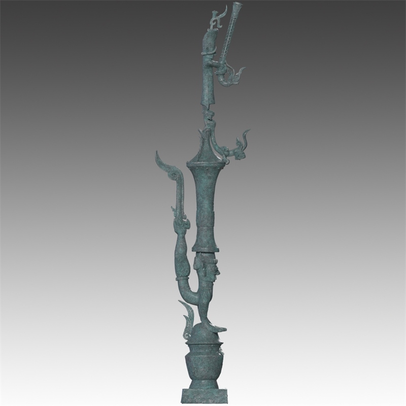 銅罍座倒立鳥足頂尊神像。四川省文物考古研究院供圖