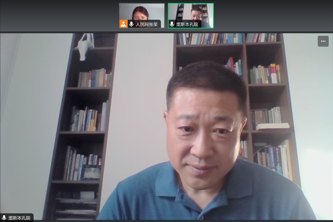 里斯本大學(xué)孔子學(xué)院中方院長(zhǎng)王錦程。 采訪截圖