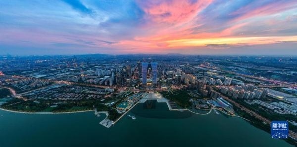 鏡觀中國(guó)丨雙面“繡”姑蘇