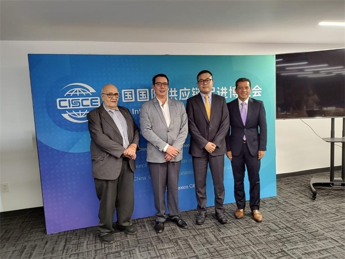 會(huì)議現(xiàn)場(chǎng)代表合影。中國(guó)貿(mào)促會(huì)駐墨西哥代表處供圖