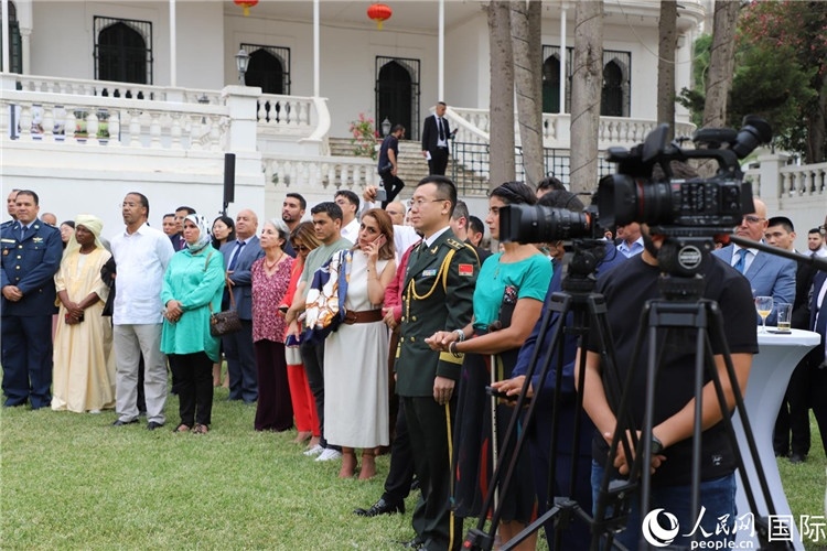 圖為招待會(huì)現(xiàn)場(chǎng)。人民網(wǎng)記者 王傳寶攝