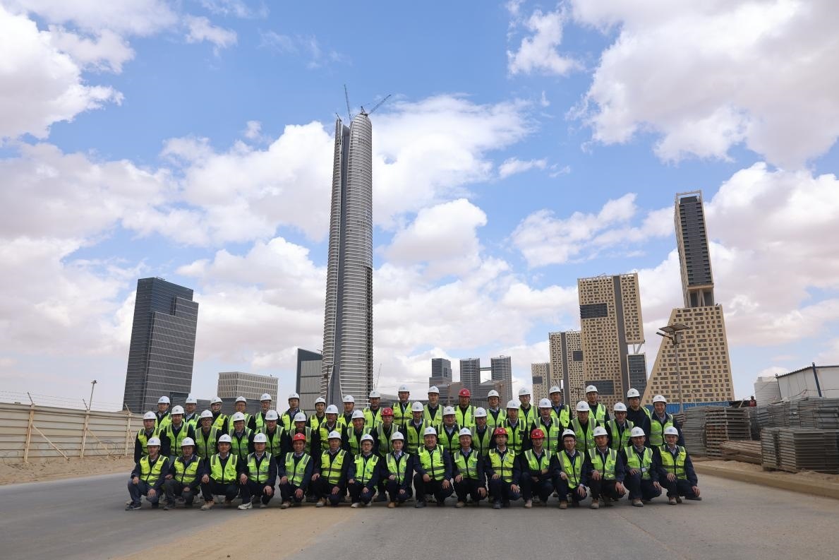 埃及新首都CBD標(biāo)志塔項(xiàng)目青年工程師團(tuán)隊(duì)。 受訪(fǎng)者供圖