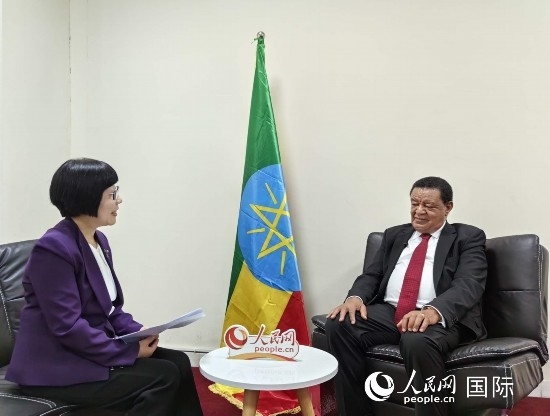 穆拉圖·特肖梅接受人民網(wǎng)記者唐維紅采訪。人民網(wǎng)記者 陳星星攝