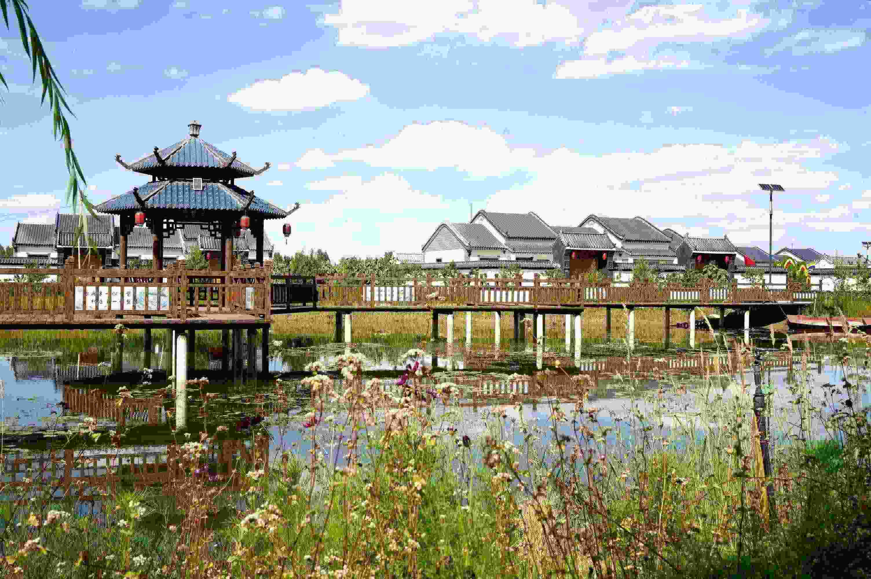 黃家堡村，筑夢新居。張文博攝