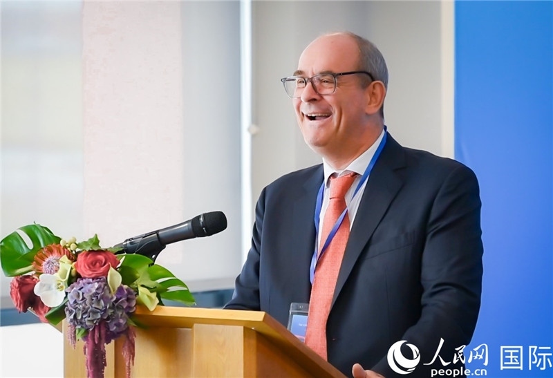 圖為倫敦?戶港代表致辭。人民網(wǎng) 郭錦標攝