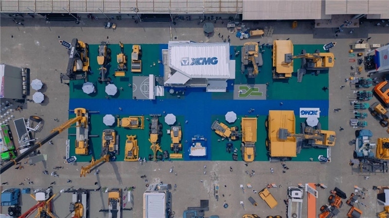 徐工集團(tuán)3000㎡的展區(qū)。 石偉攝影