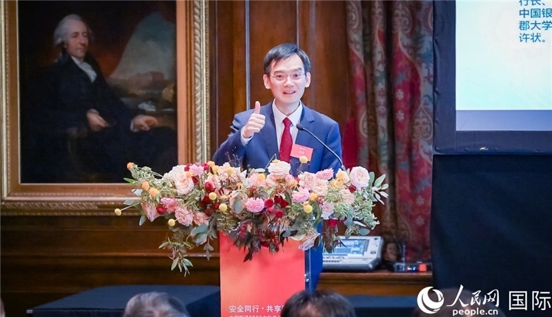 圖為方文建發(fā)言。人民網 郭錦標攝