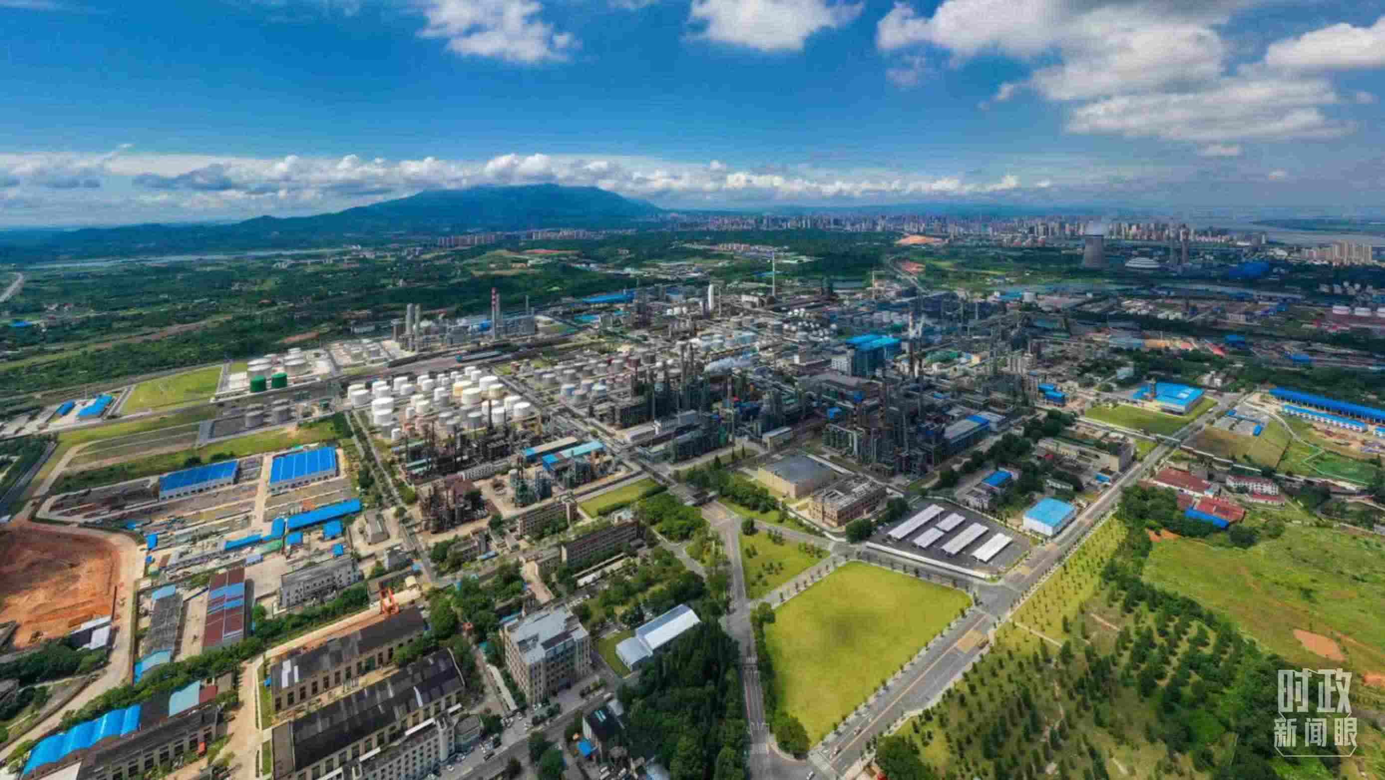 △中國石化九江分公司。（總臺記者劉陽拍攝）