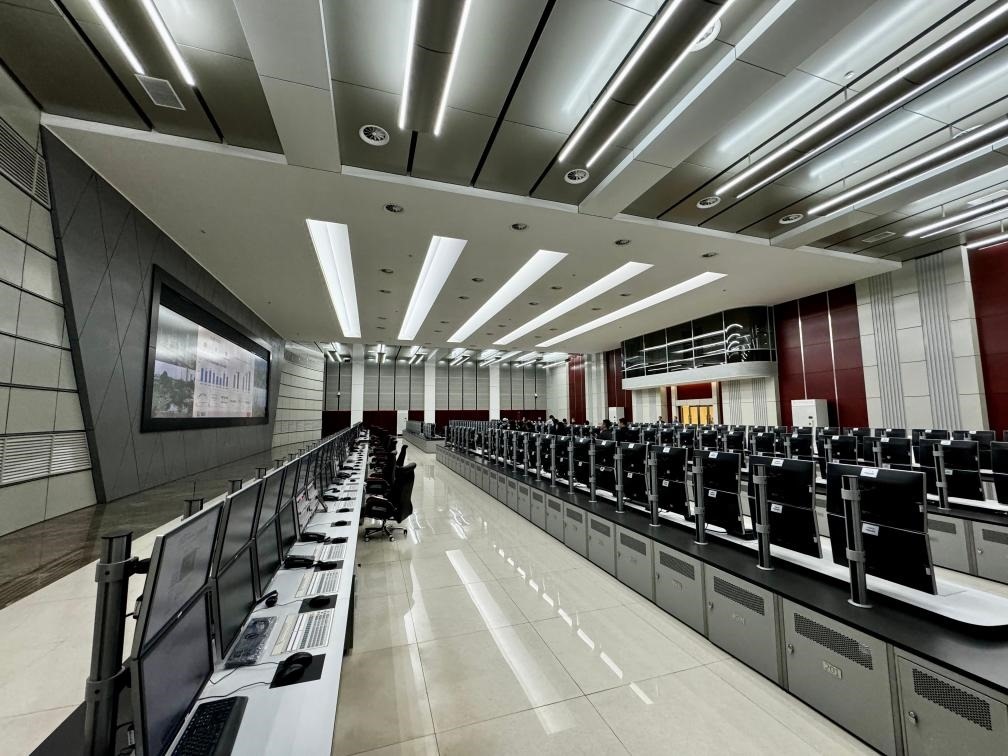 近日拍攝的公司管控中心。新華社記者 胡晨歡 攝