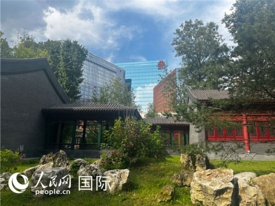 莫斯科中國貿易中心的中式園林“華銘園”一角。人民網記者 申佳平攝