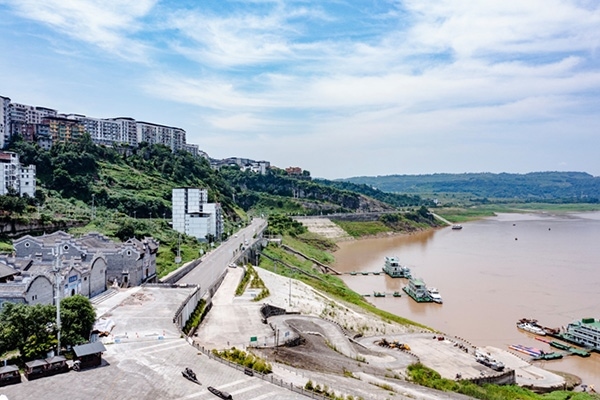 建成后的西沱鎮(zhèn)岸線(xiàn)環(huán)境綜合整治工程局部。受訪(fǎng)者供圖