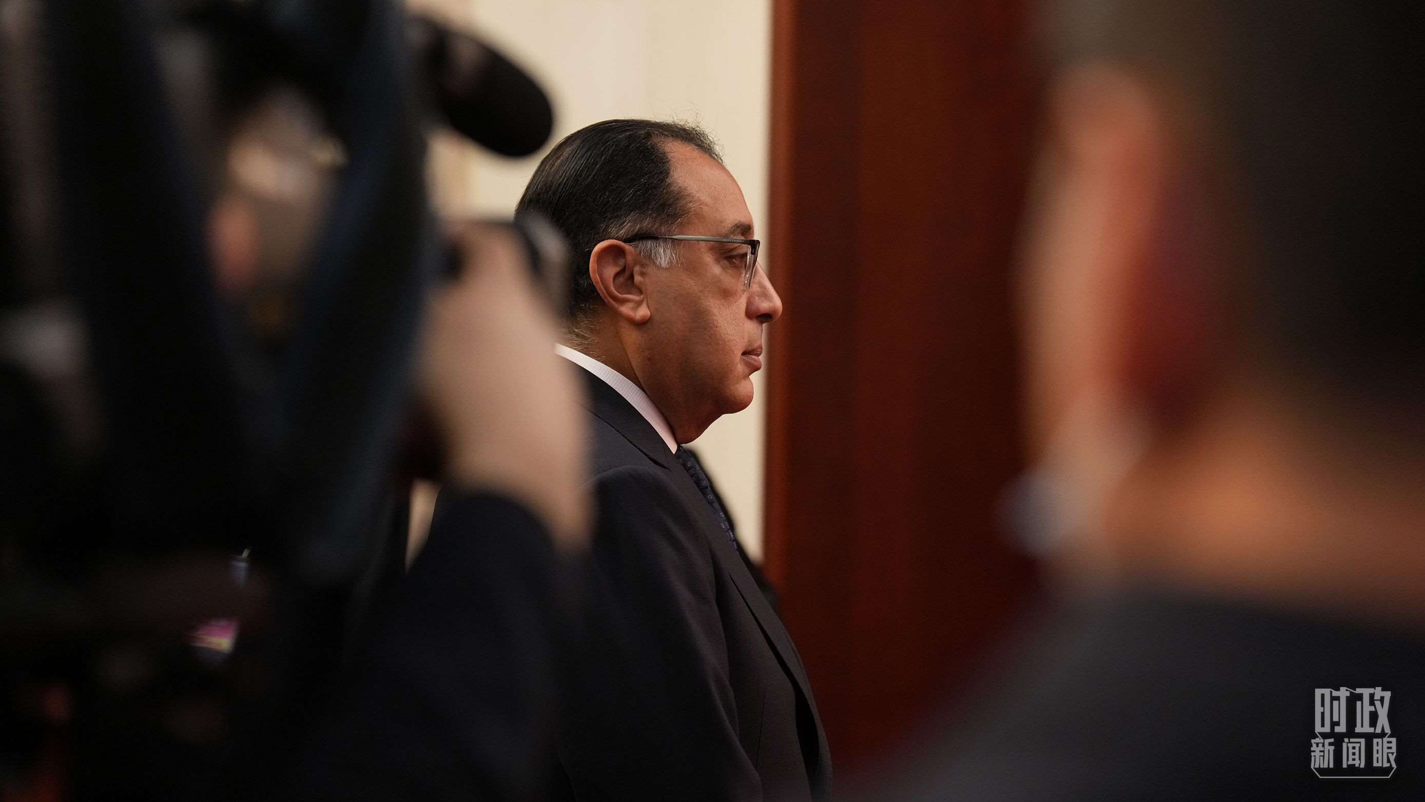 △人民大會堂，埃及總理馬德布利正在等候會見開始。（總臺國廣記者李晉拍攝）