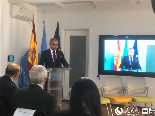 聯(lián)合國(guó)駐華協(xié)調(diào)員常啟德在研討會(huì)上致辭。 人民網(wǎng)記者 趙健攝