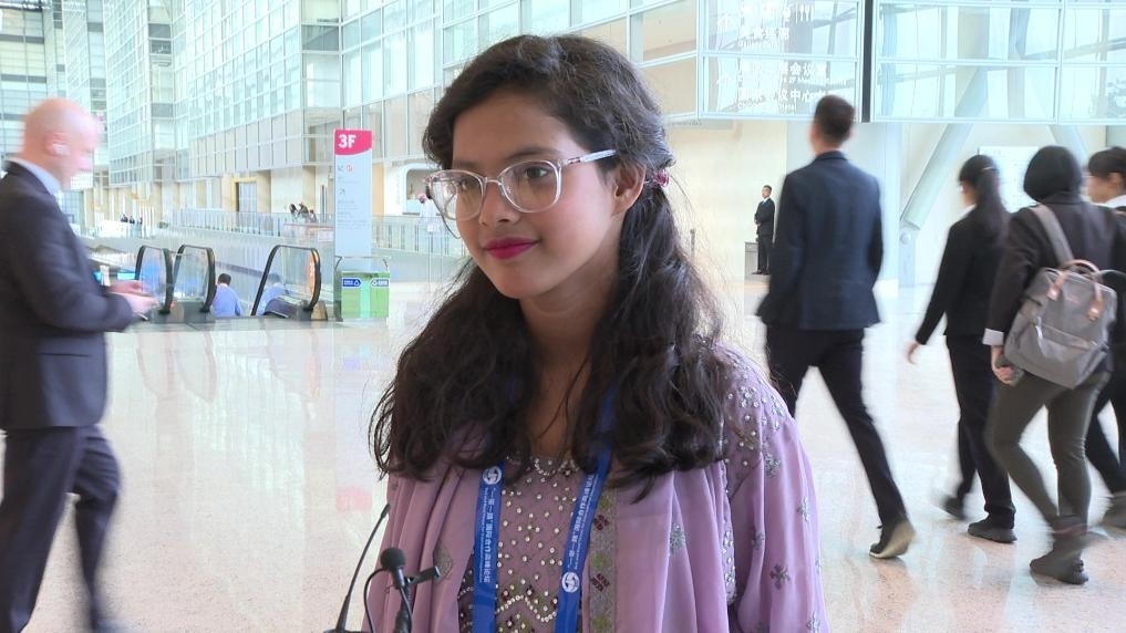 阿里法·沁在參加第三屆“一帶一路”國際合作高峰論壇民心相通專題論壇后接受記者采訪。