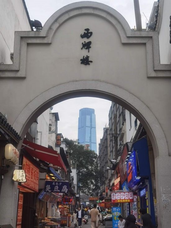 10月25日，太平老街街景。（本報記者 常雯宜攝）