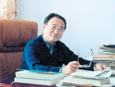 中年時(shí)的鐘萬(wàn)勰。大連理工大學(xué)供圖