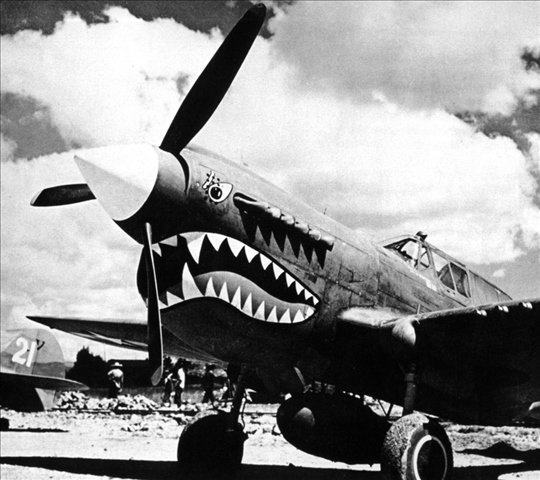 陳納德組織的美國(guó)志愿航空隊(duì)“飛虎隊(duì)”駐扎在芷江機(jī)場(chǎng)（資料照片）。新華社發(fā)