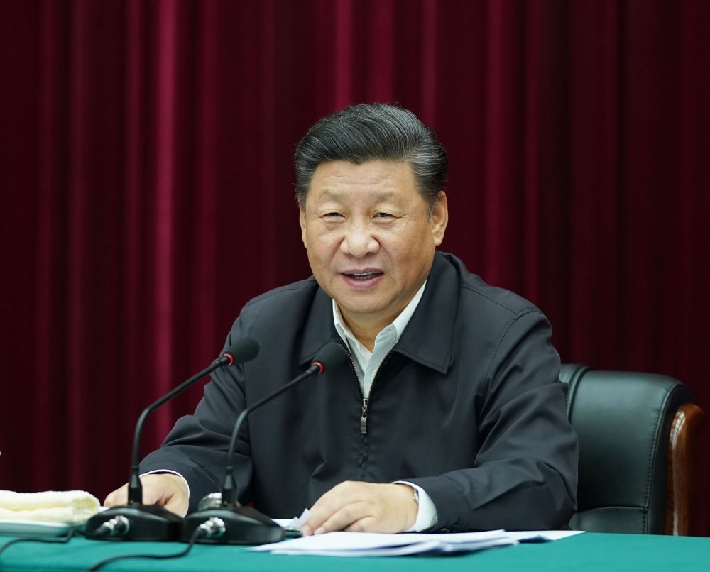 2019年9月18日上午，中共中央總書(shū)記、國(guó)家主席、中央軍委主席習(xí)近平在鄭州主持召開(kāi)黃河流域生態(tài)保護(hù)和高質(zhì)量發(fā)展座談會(huì)并發(fā)表重要講話。新華社記者 謝環(huán)馳 攝