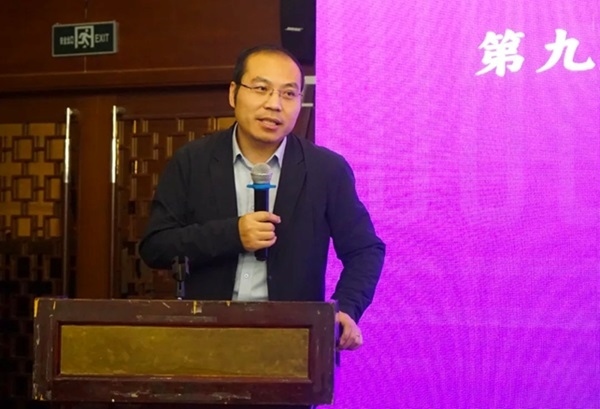 清華大學社會科學學院副院長、政治學系長聘教授孟天廣在研討會上總結(jié)發(fā)言。主辦方供圖