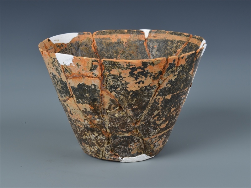 出土的蛋殼彩陶杯。國(guó)家文物局供圖