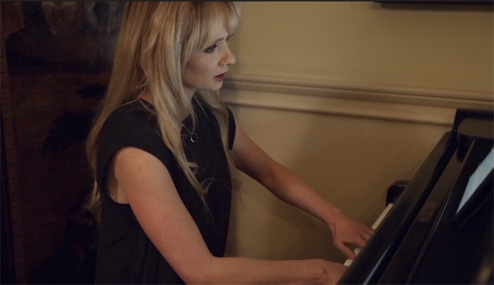 斯黛夫·康納演奏。潘耿攝