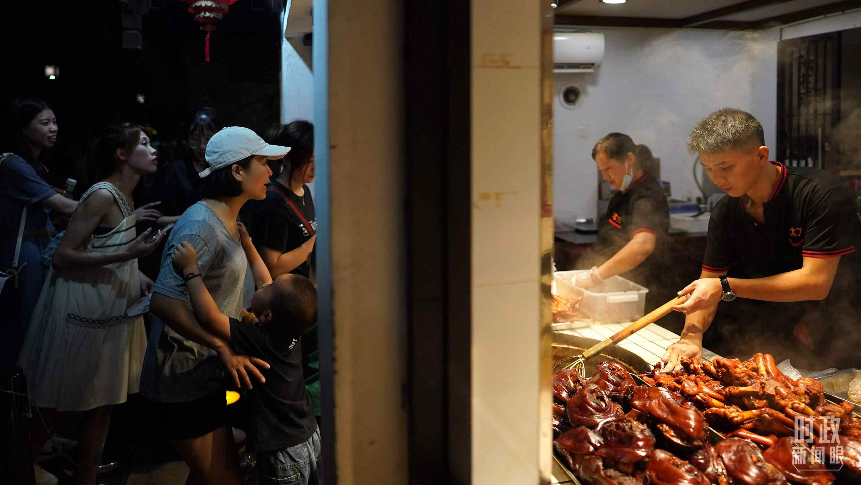 △江蘇省蘇州市平江路。（總臺(tái)國(guó)廣記者李晉拍攝）