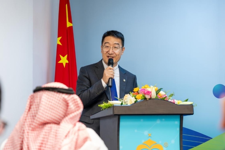沙特智慧宮語言公司董事長馬永亮致辭。主辦方供圖