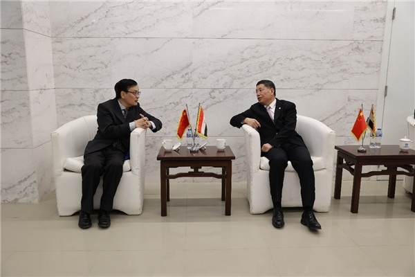 李永明同埃及趙劉慶公參會談交流。主辦方供圖