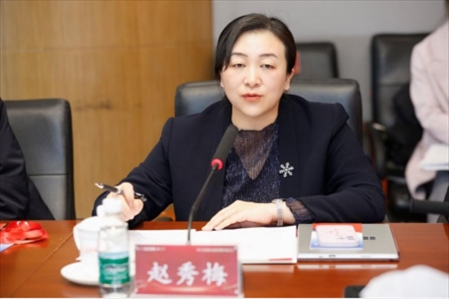 人民網(wǎng)輿情數(shù)據(jù)中心主任、人民在線總經(jīng)理趙秀梅發(fā)言