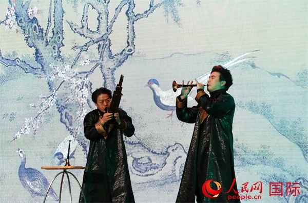 嗩吶表演《百鳥朝鳳》。人民網(wǎng) 許可攝