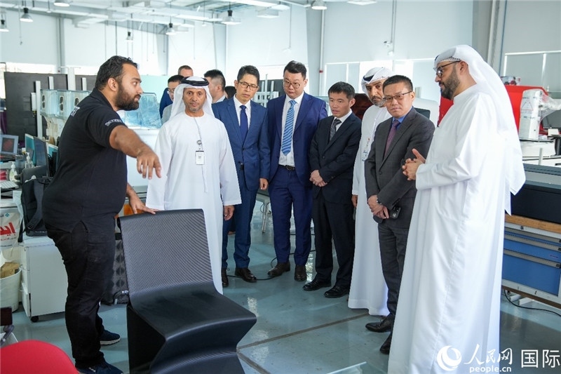 參觀培訓中心。人民網(wǎng)塔里克·易卜拉欣攝