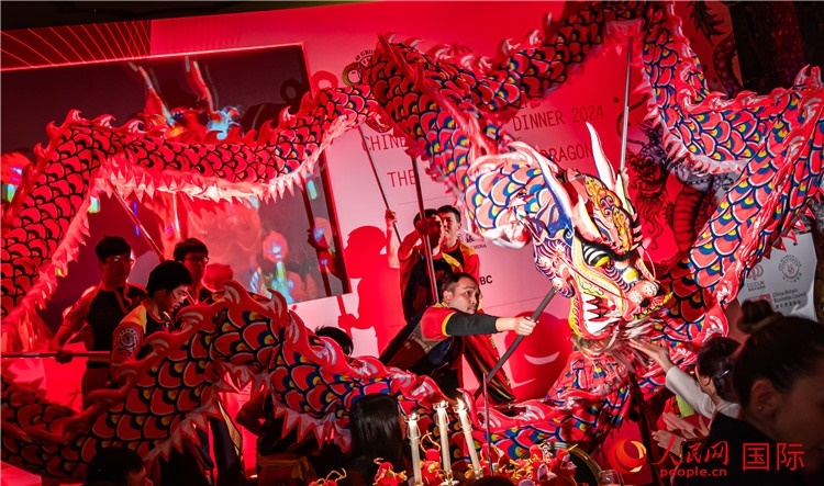 “共慶中國年 共享新機遇”破冰者新春晚宴現(xiàn)場盛況。人民網(wǎng) 郭錦標(biāo)攝