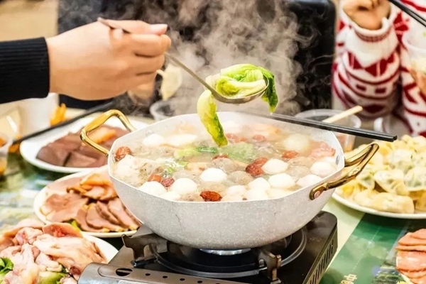 華南理工大學(xué)推出火鍋年夜飯。校方供圖