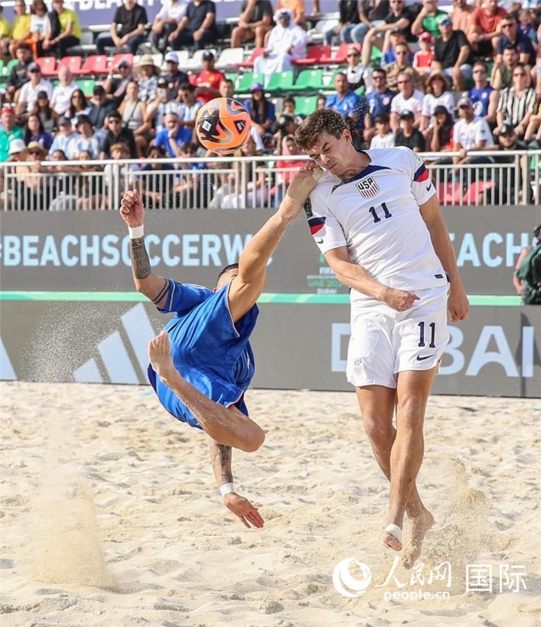 2月15日，意大利隊對陣美國隊。人民網(wǎng)塔里克·易卜拉欣攝